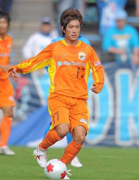 遠山院長プロサッカー選手時代01